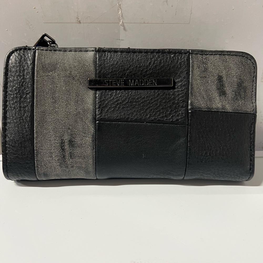 Steve Madden Black And Gray Patchwork Zip Wallet - image 1